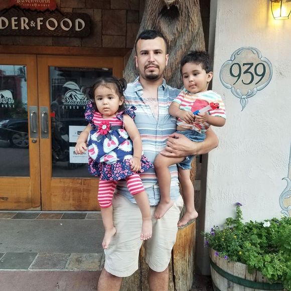 Meet your Posher, Luis - Picture 1 of 1